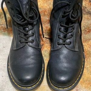 1460 WOMEN'S PASCAL VIRGINIA LEATHER BOOTS